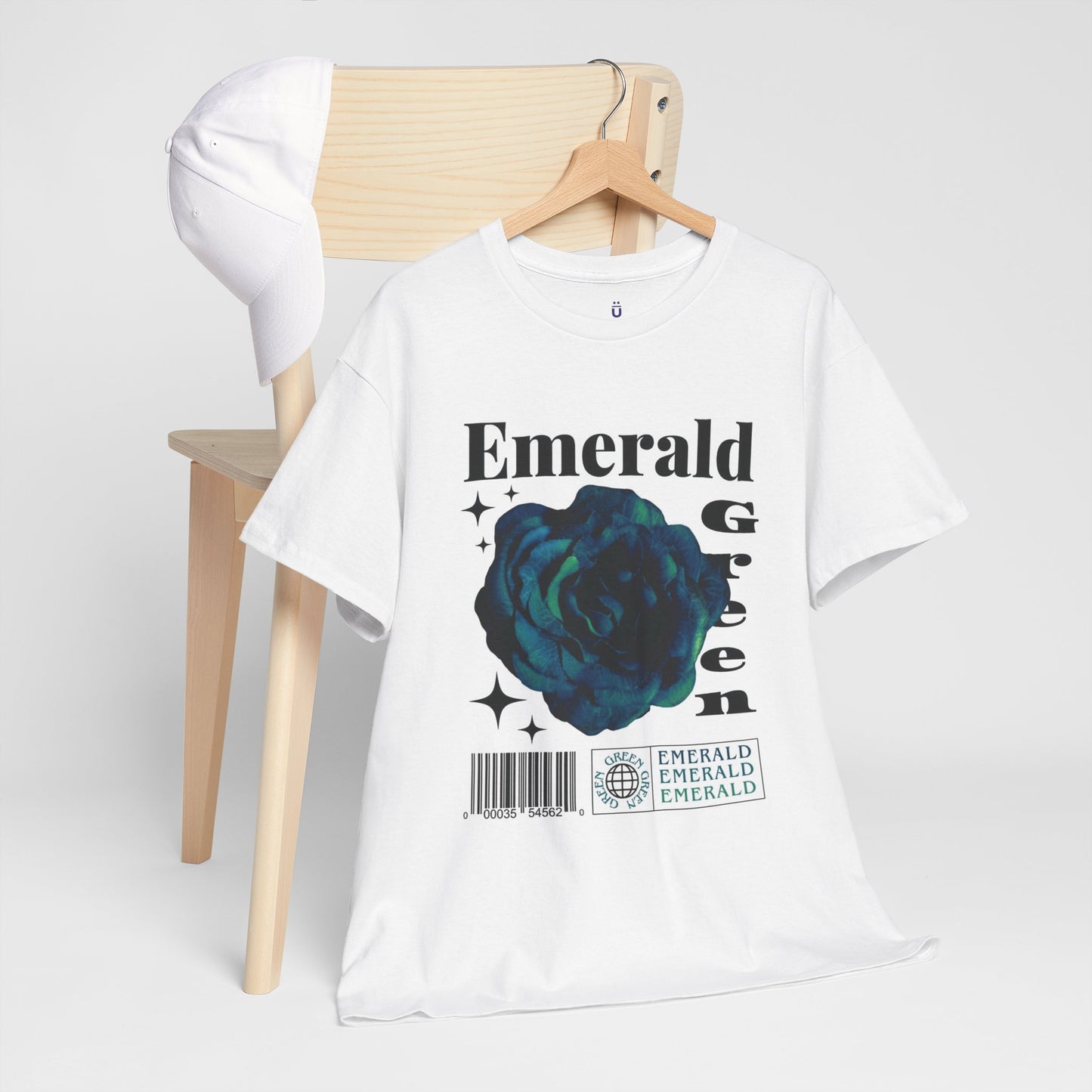 💎 “Emerald Green”